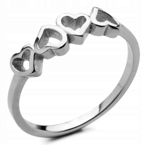 Strieborný prsteň so štyrmi srdcami