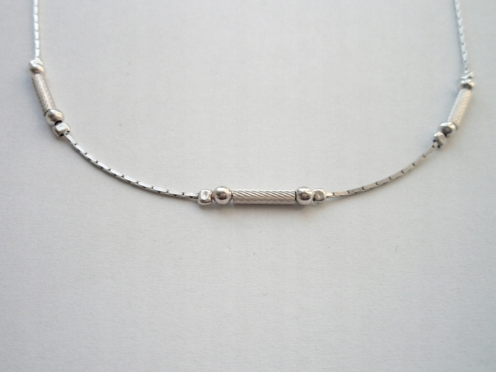 Strieborný náhrdelník 45 cm s diamantovými prvkami