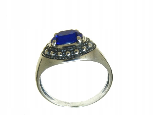 Strieborný zafírový prsteň Swarovski veľkosť 24
