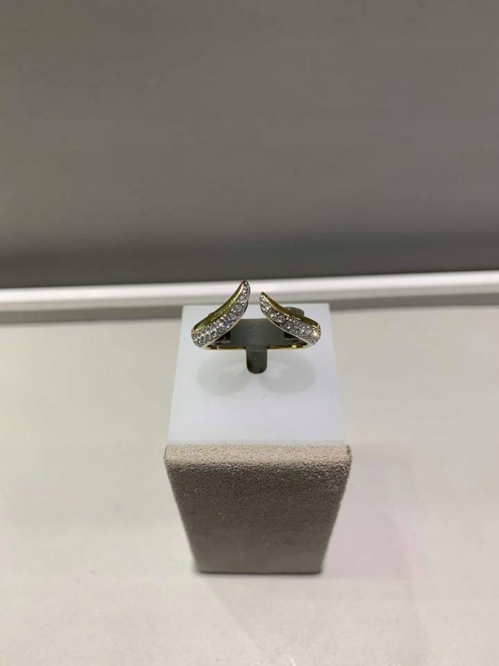 Swarovski snubný prsteň - zlatý s kryštálmi