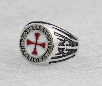 Sygnet templár Maltese Cross ako z filmu