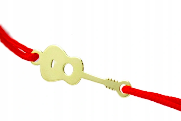 Golden Bracelet Street Guitar 585