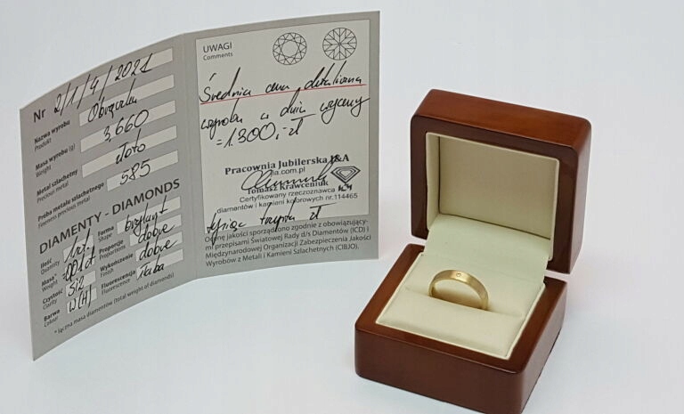 Zlatý prsteň s diamantovým PR 585 R. 16 gramov 3.6