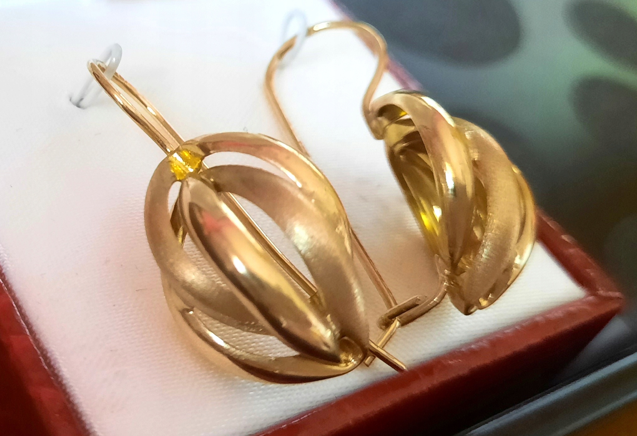 Zlaté náušnice slzy 585 zlato 3,64 gr