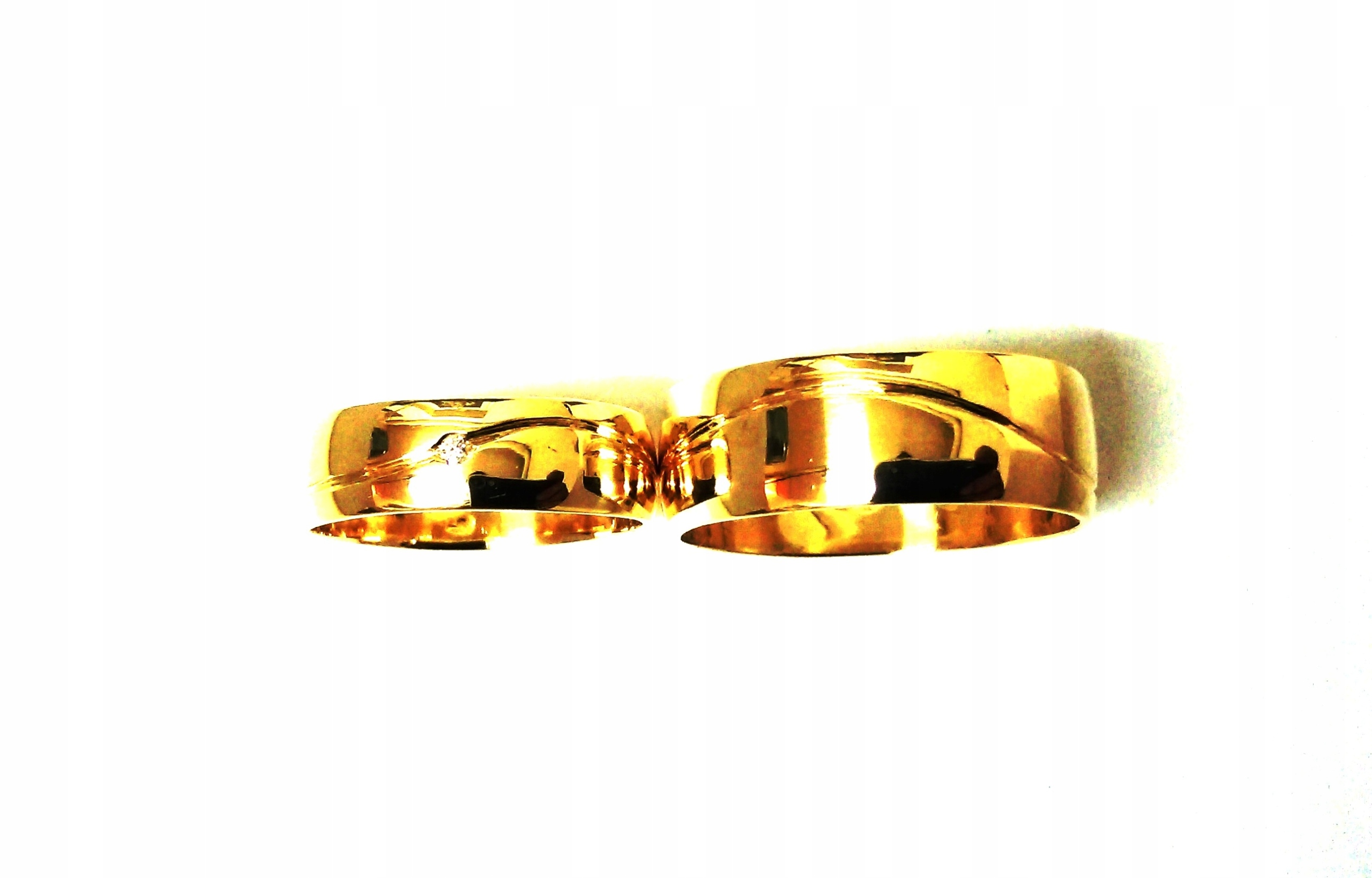 ZLATÉ KRÚŽKY (585) VEĽKÝ DIAMANT 6 / 8mm VÝROBCA