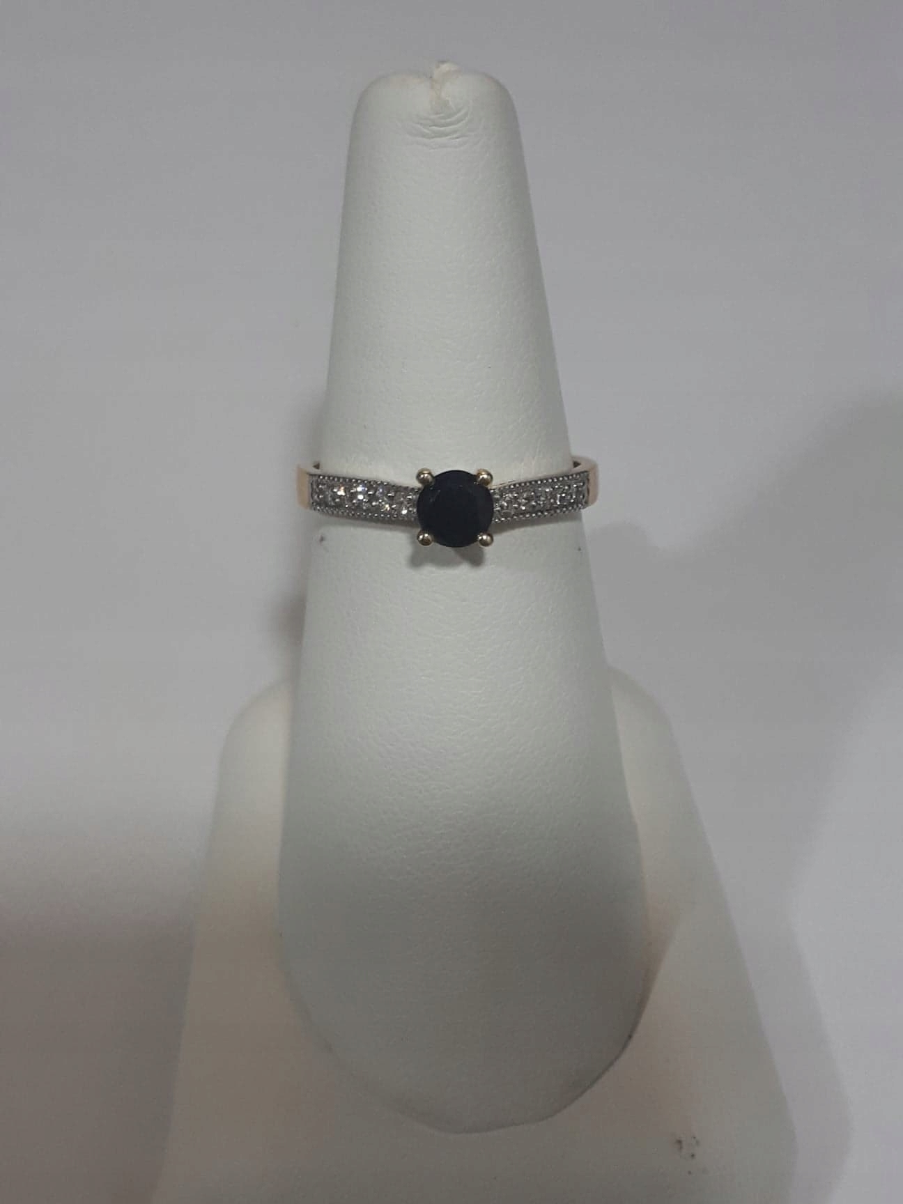 Diamanty Zlatého prsteňa Szafir 585 5688 Zaw