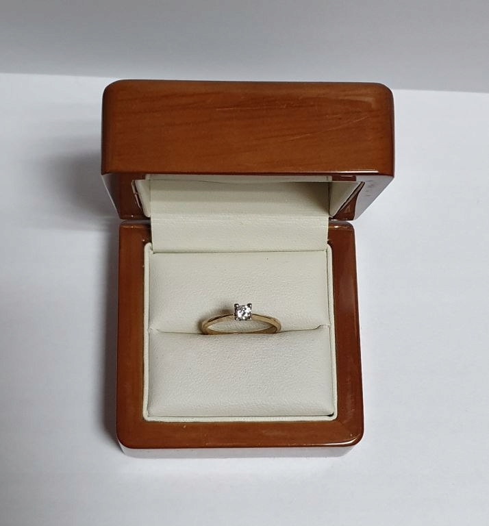 ZLATÝ PRSTEN S OKULIAROM PR.333 R.15 1,49G