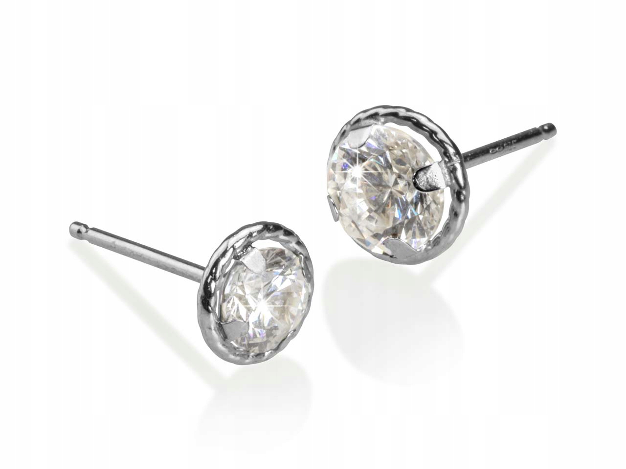 Zlaté náušnice zirkón 3 mm biele zlato pr. 375
