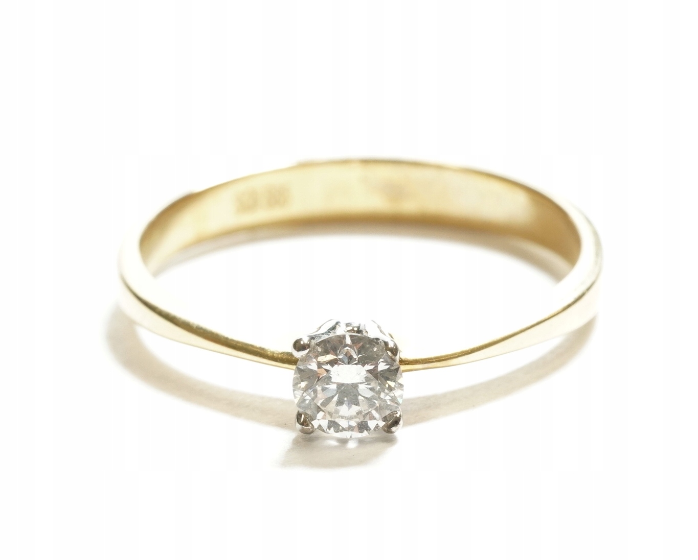 Prsteň zo zlata 585 - diamant. OSVEDČENIE