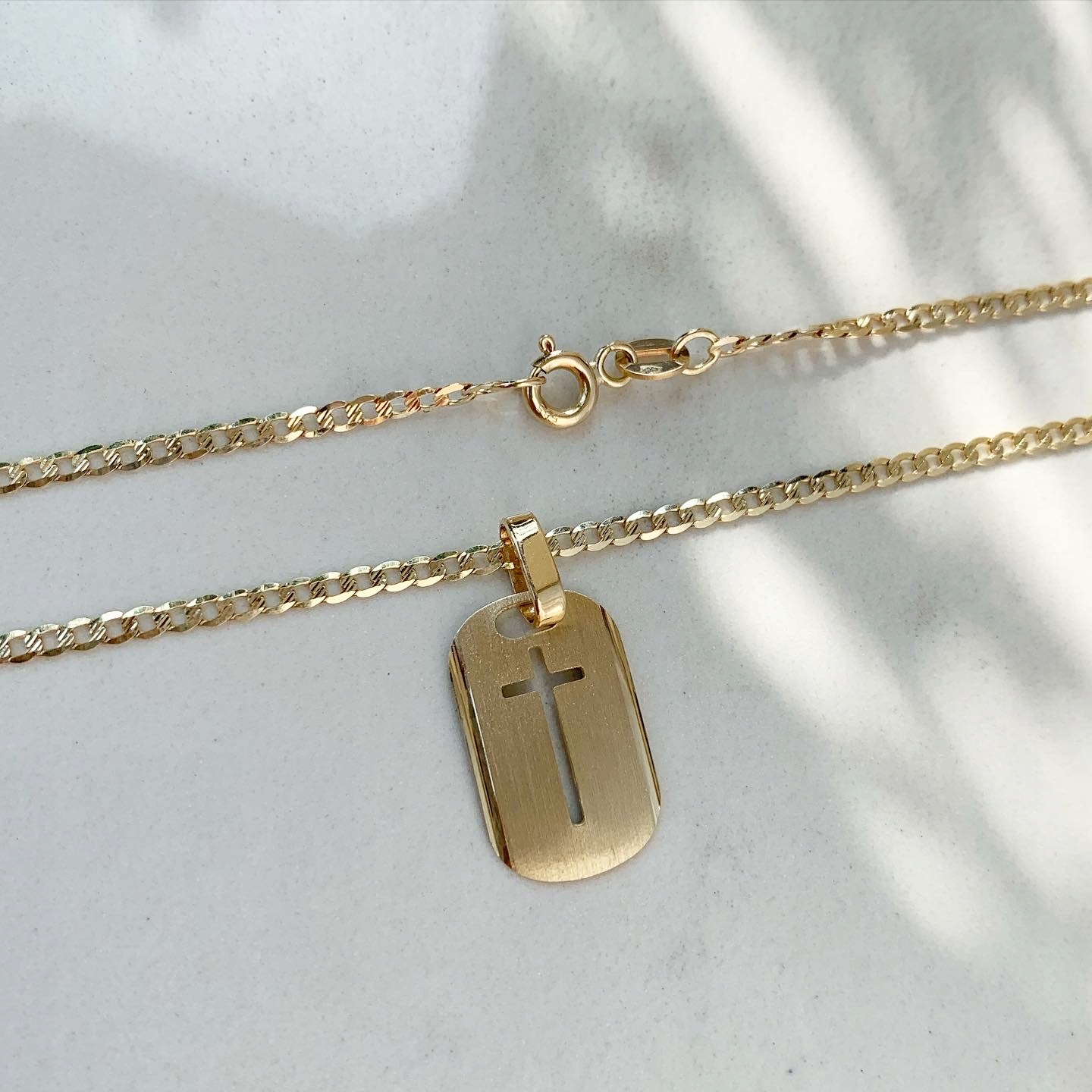 Zlatý reťazec 45/2 mm Blaszka Cross 585