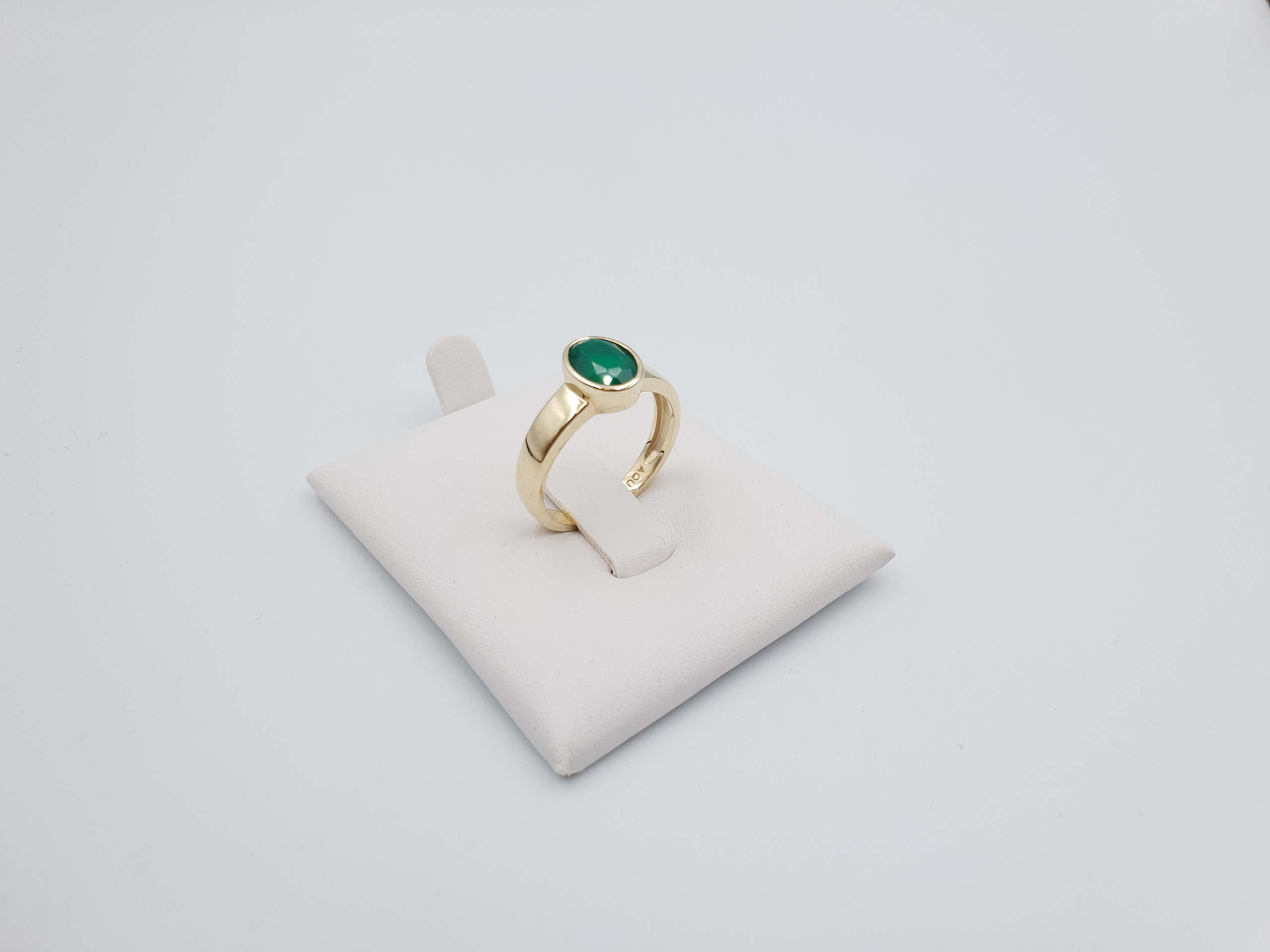 Zlatý prsteň 3,58g 585 14k R.13