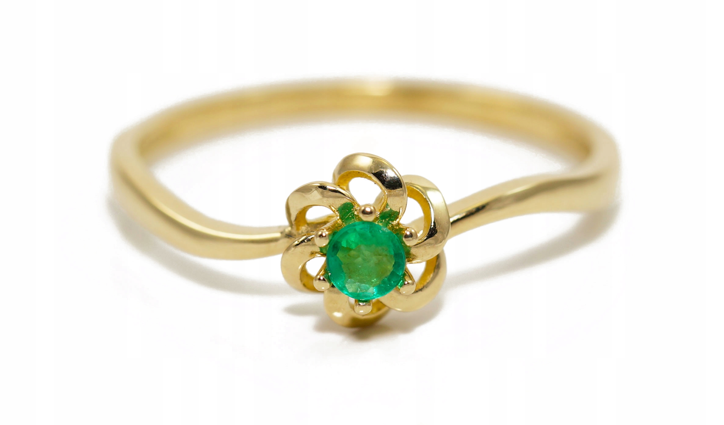 585 PRÍRODNÝ EMERALD prsteň 585 zlatých