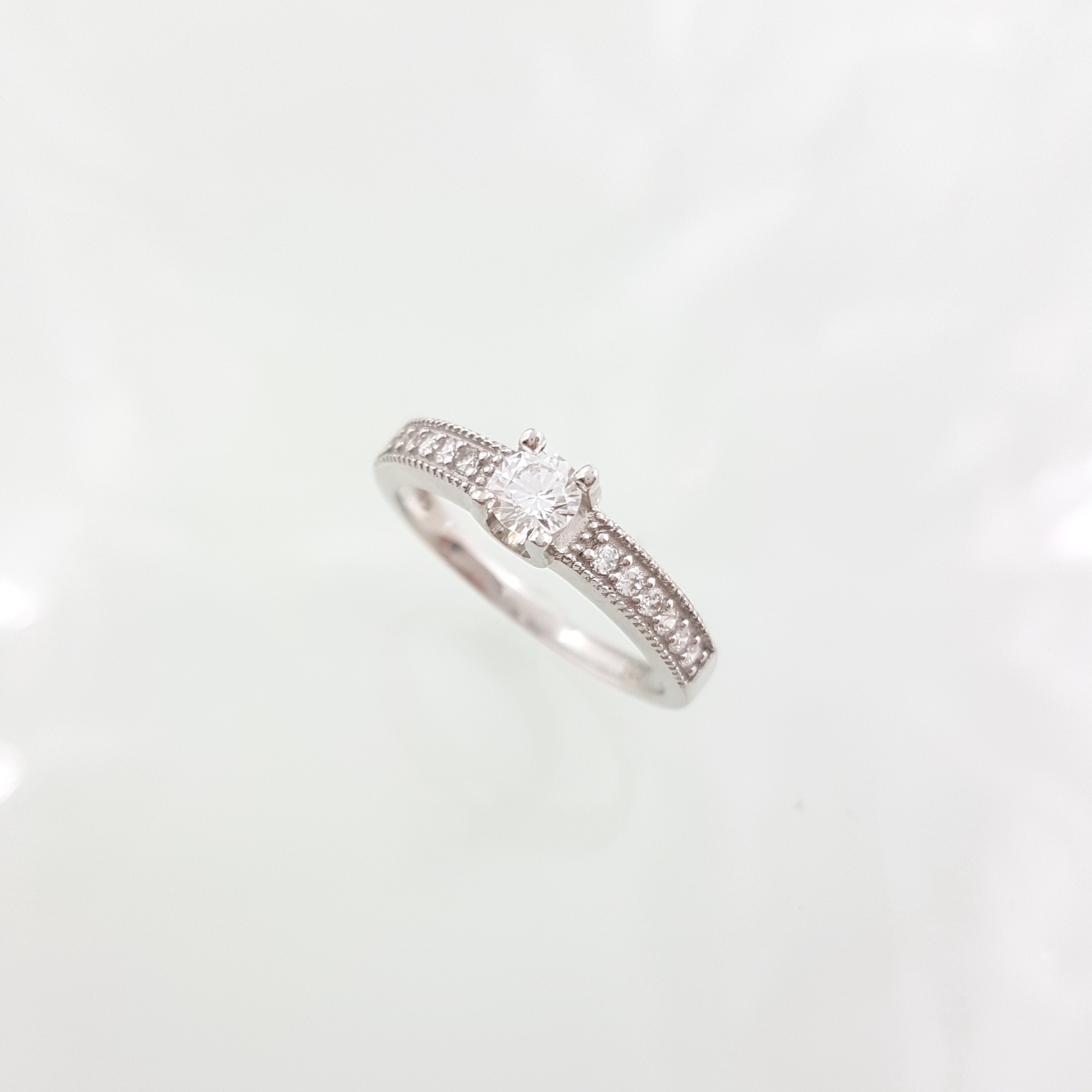 Zlatý prsteň, diamant so zásnubom 0,50 ct