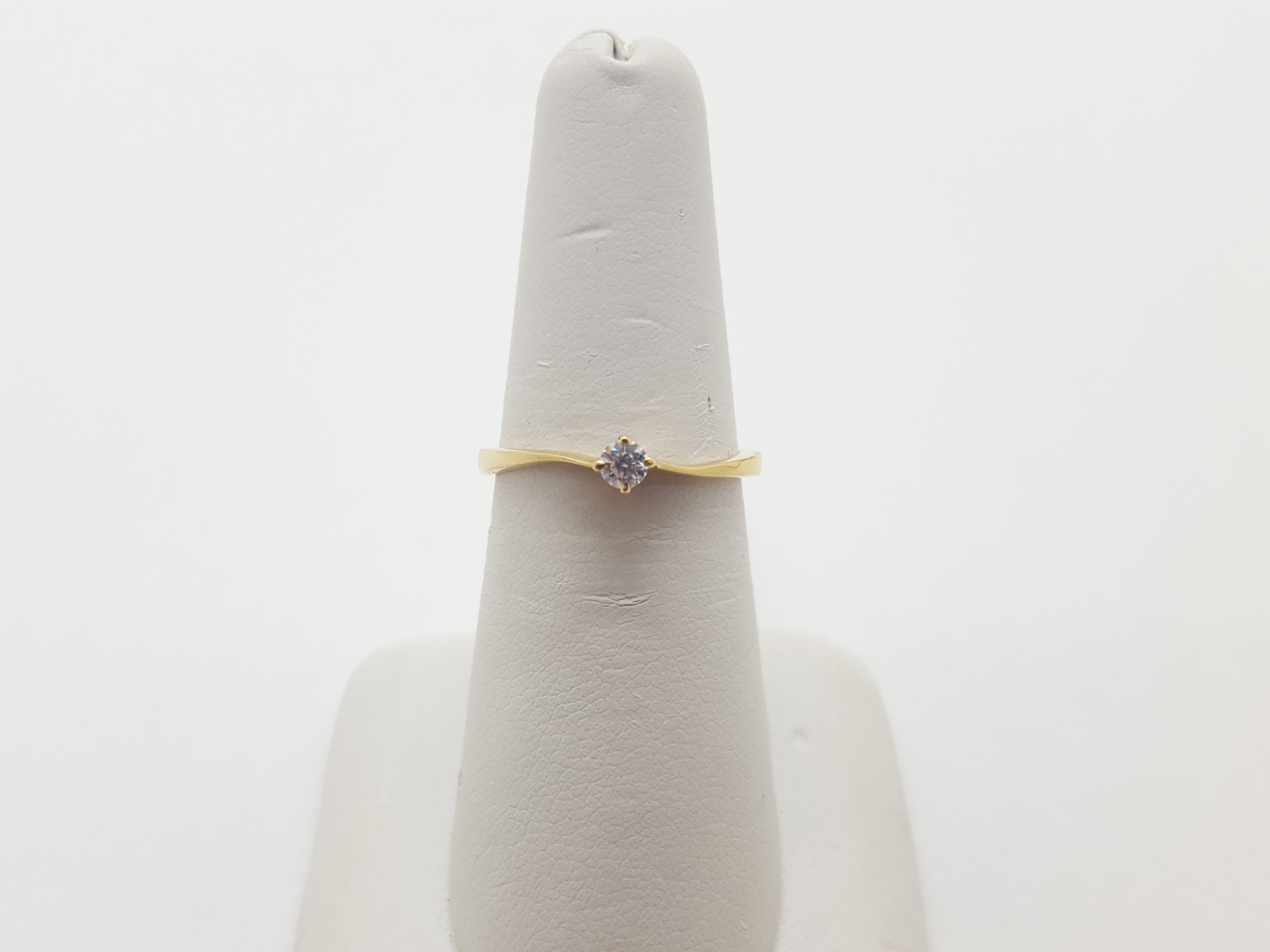 Zlatý prsteň str. 585 1,42 g r14
