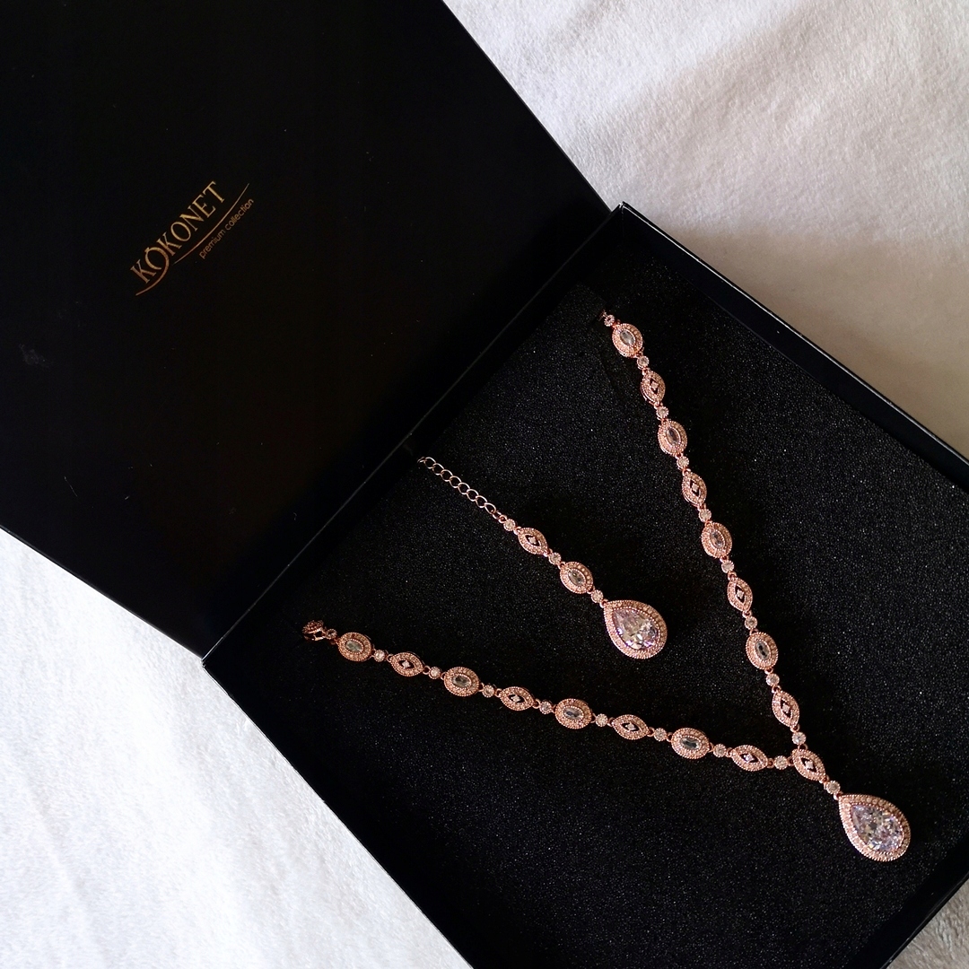 ozdobný náhrdelník BACK GOLD COLLECTION SVADBA
