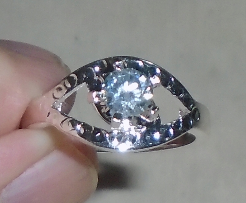 Moissanitový prsteň, podobne ako diamant 14.95ct