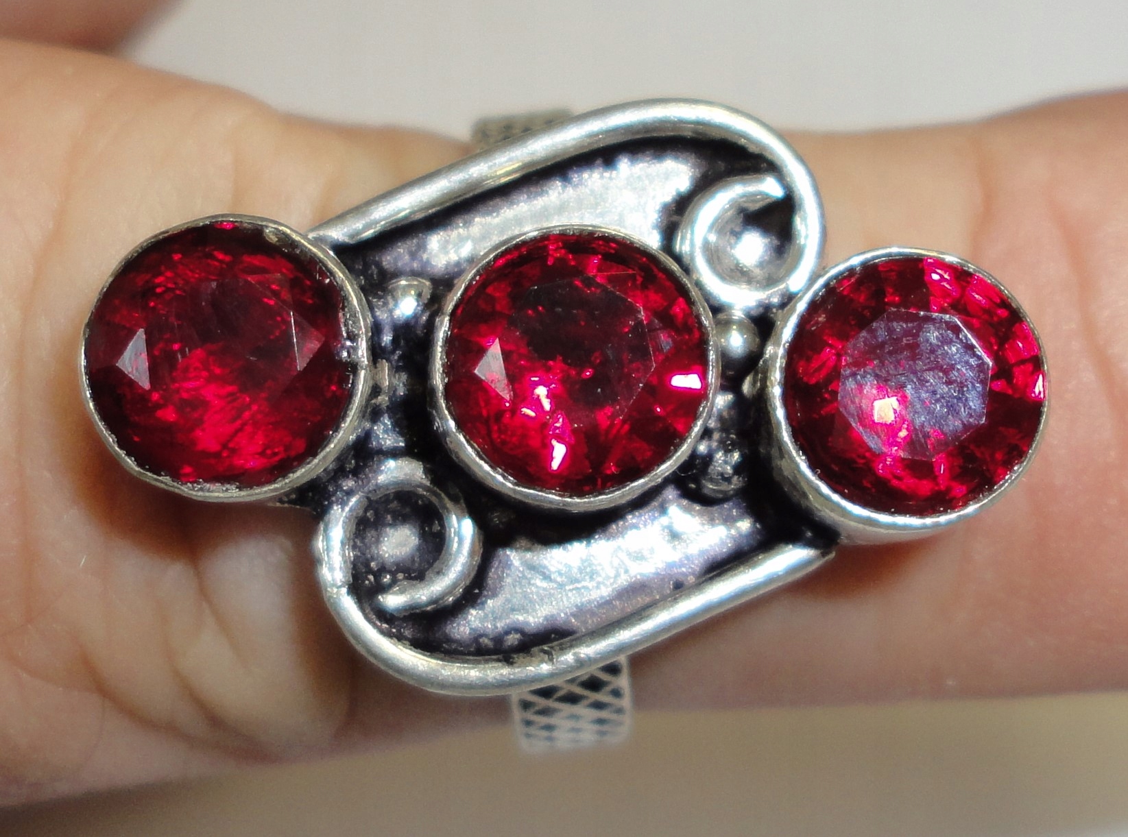 prsteň s červeným topásom 29,75ct