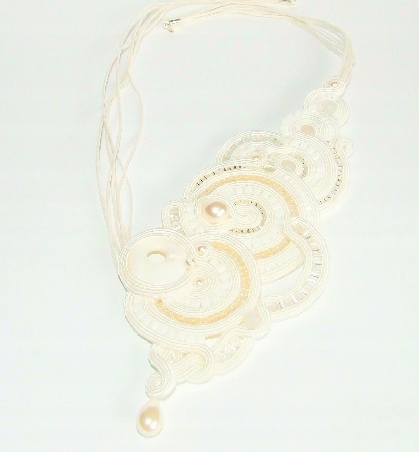 perlový svadobný náhrdelník soutache
