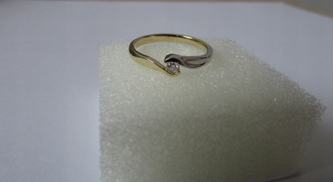 Zlatý prsteň s angažovaným diamantom 585 14k